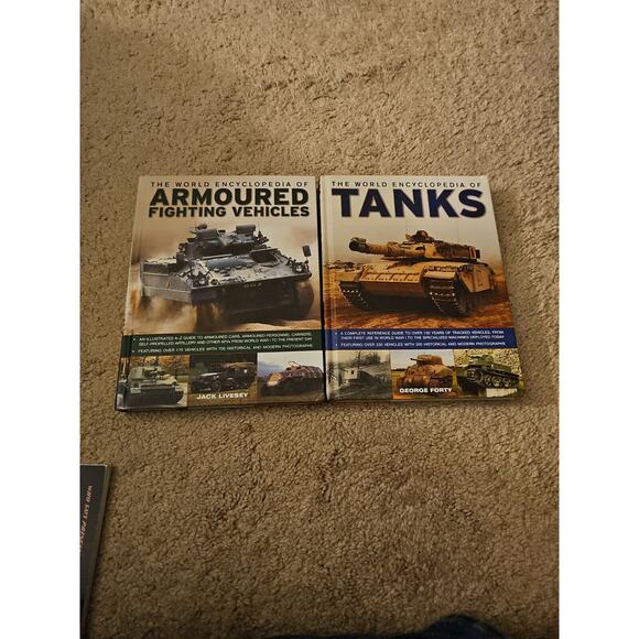 A Complete Illustrated Guide to Tanks & Armored Fighting Vehicles Book Set - Picture 11 of 16